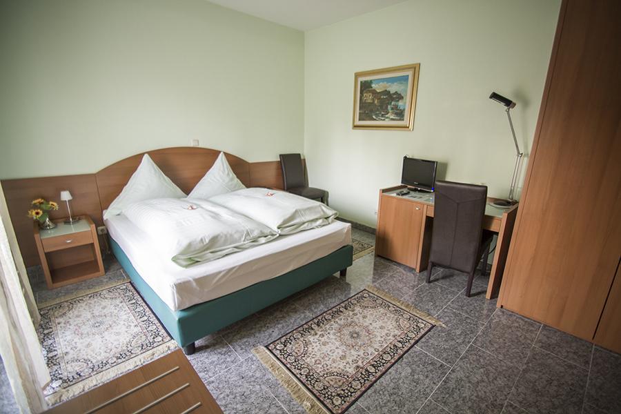 Hotel & Restaurant Garda Дармштадт Номер фото